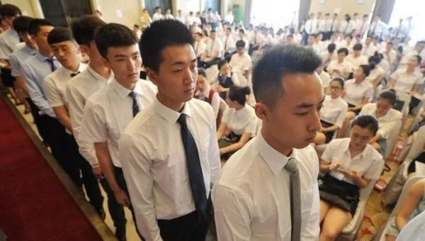 空乘专业近几年的就业趋势(图6) 空乘专业近几年的就业趋势(图6)